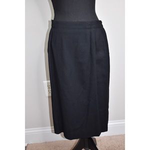 100% Pure Wool Black Skirt - Sz 12